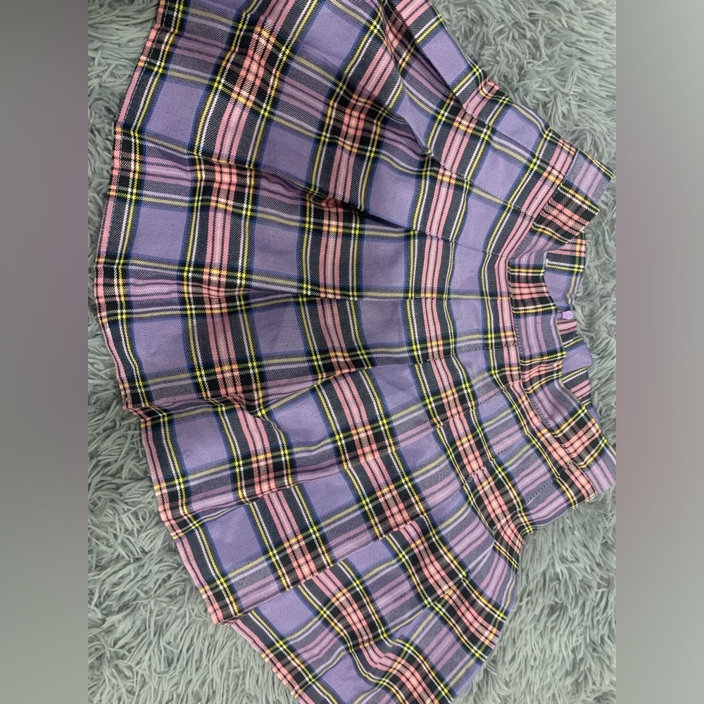 plaid skirt